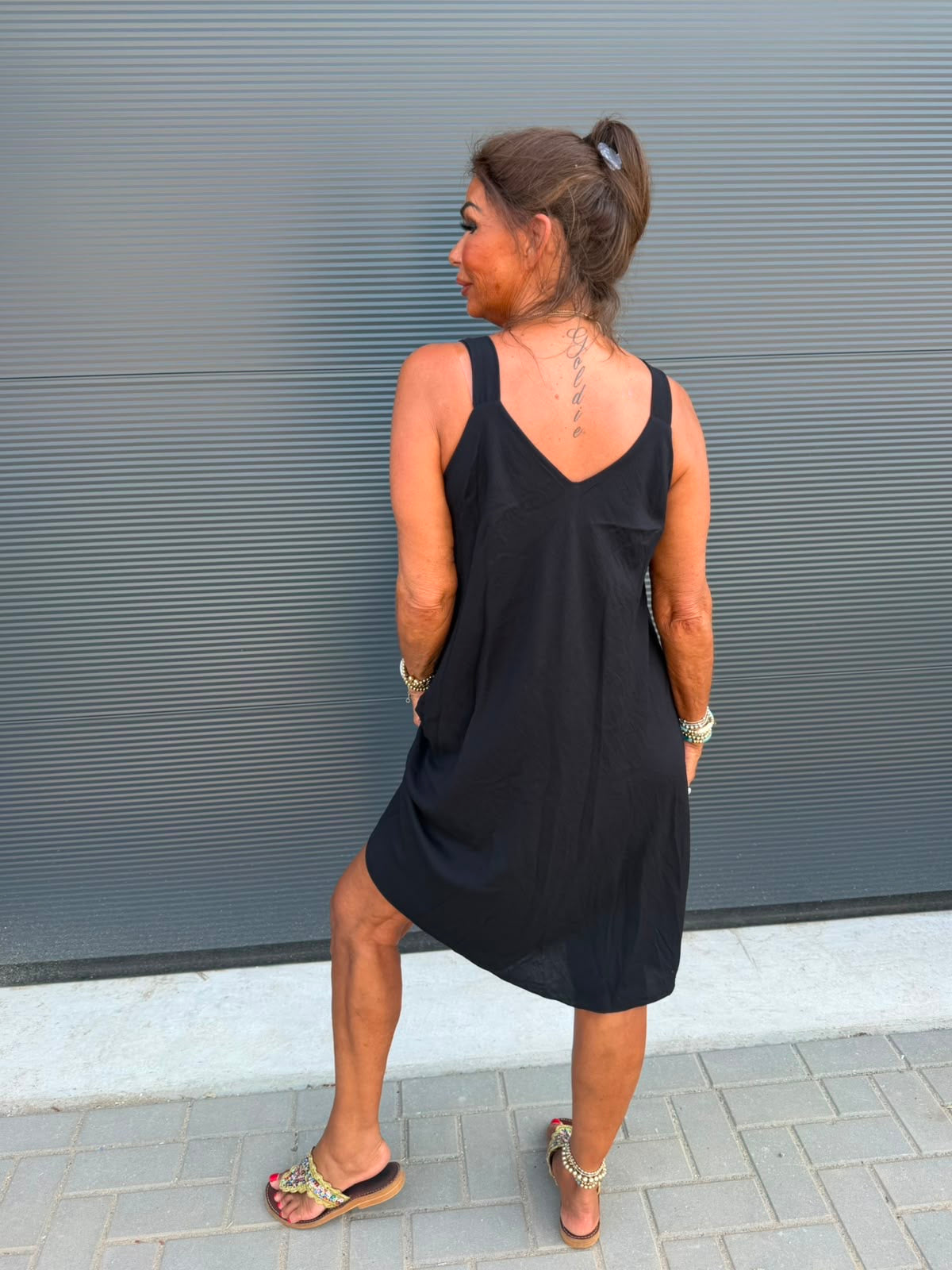 Viscose jurk “Gesp” zwart
