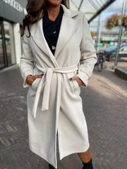 Coat "Marylin" zandkleur.