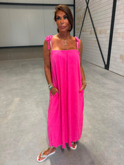 Badstof jurk "Fuchsia”. Spaghettibandjes