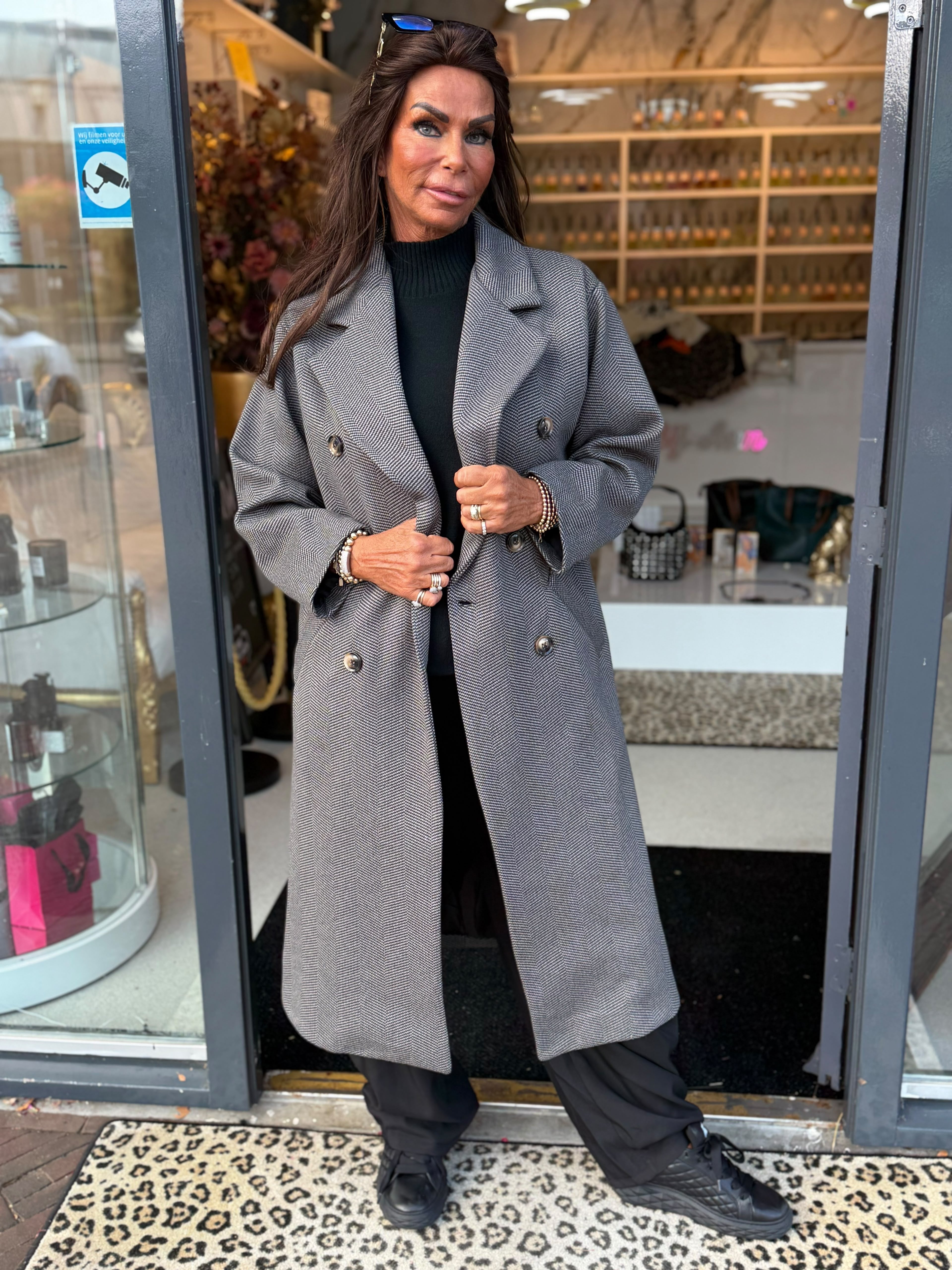 Trenchcoat "vissengraat" zwart