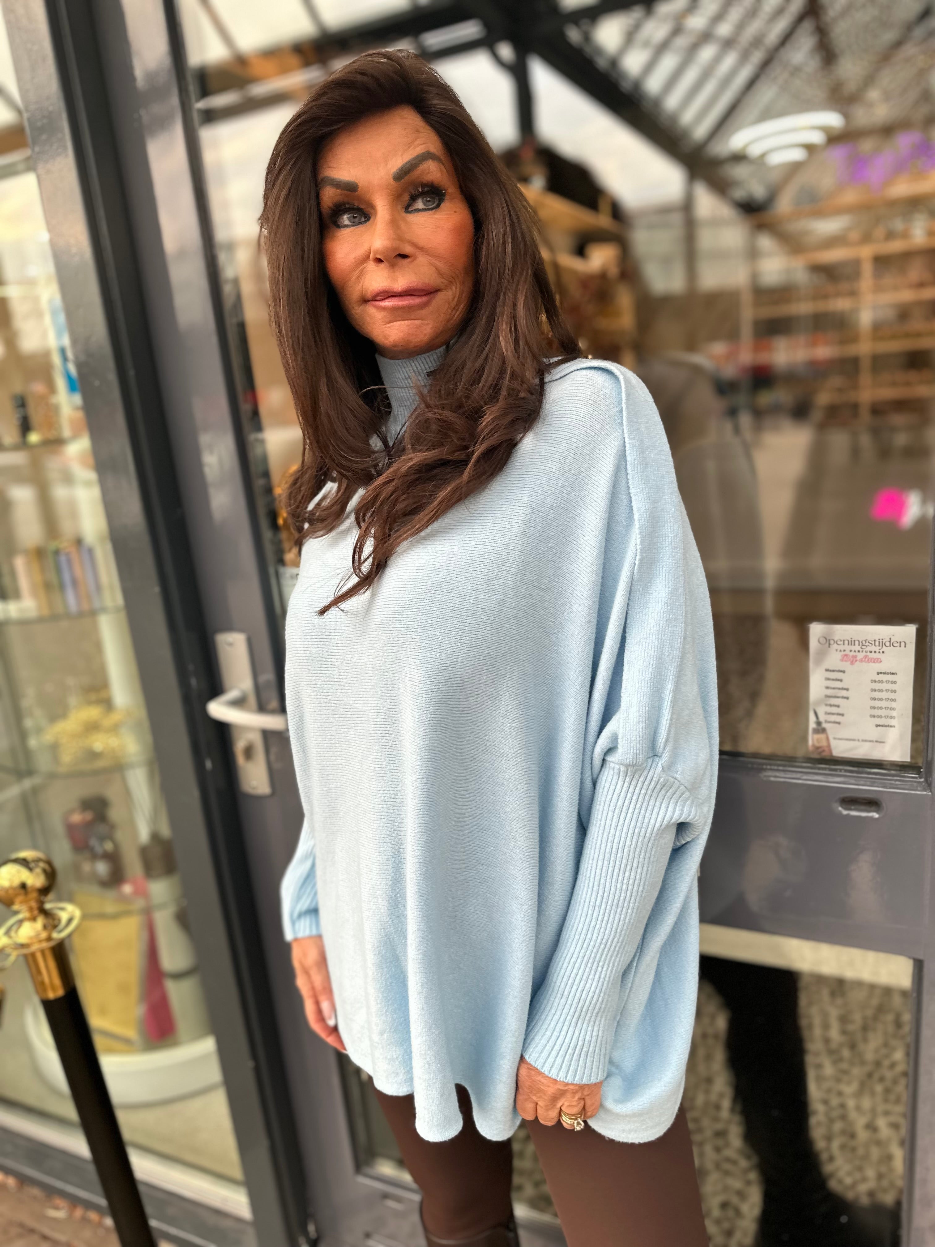 Koltrui "Patty" Lichtblauw