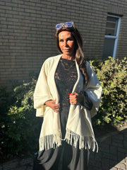Poncho "Poca" Ecru