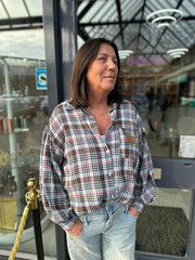 Geruite blouse "embleem"