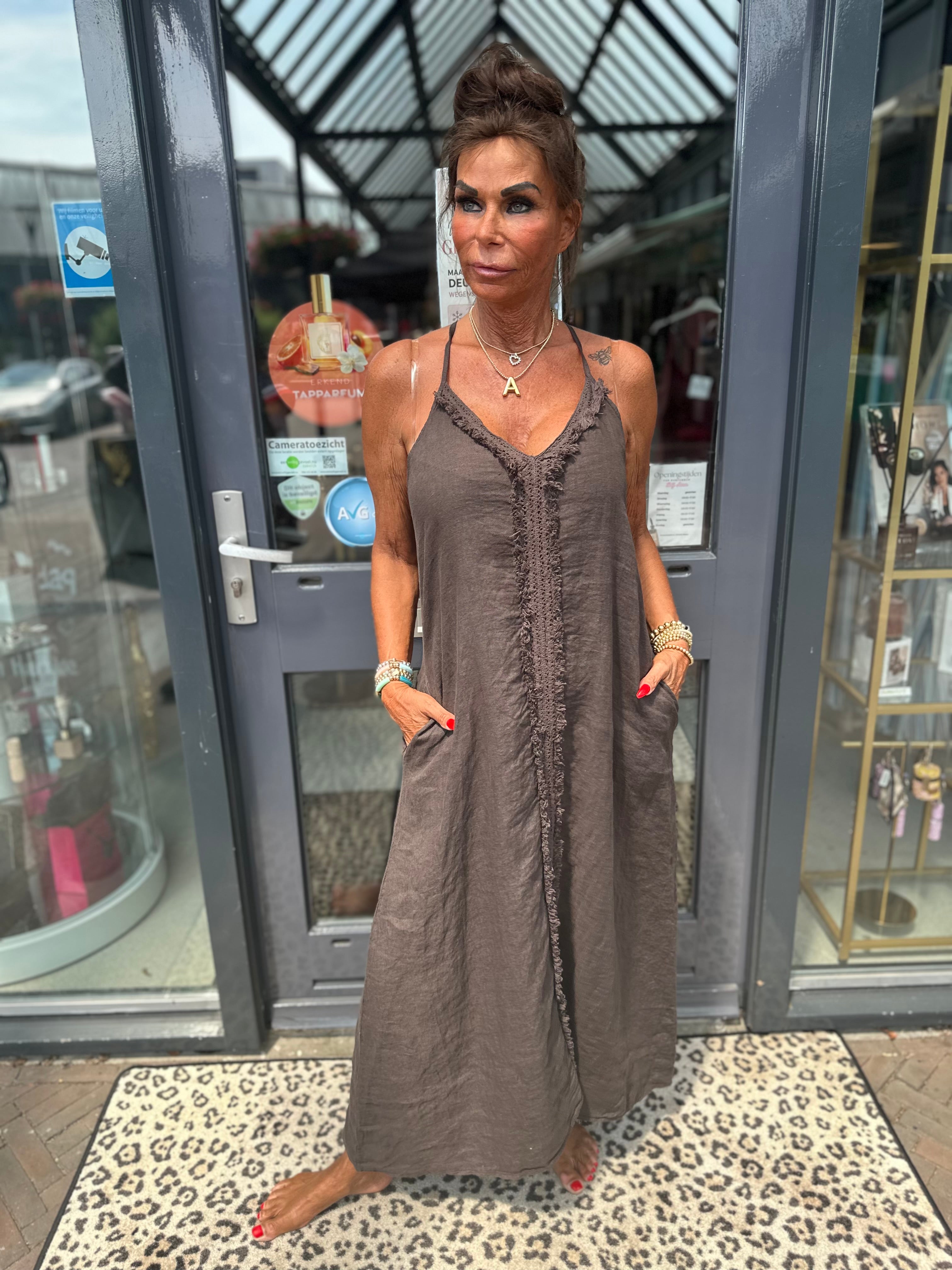 Spaghetti jurk broderie ibiza donkerbruin