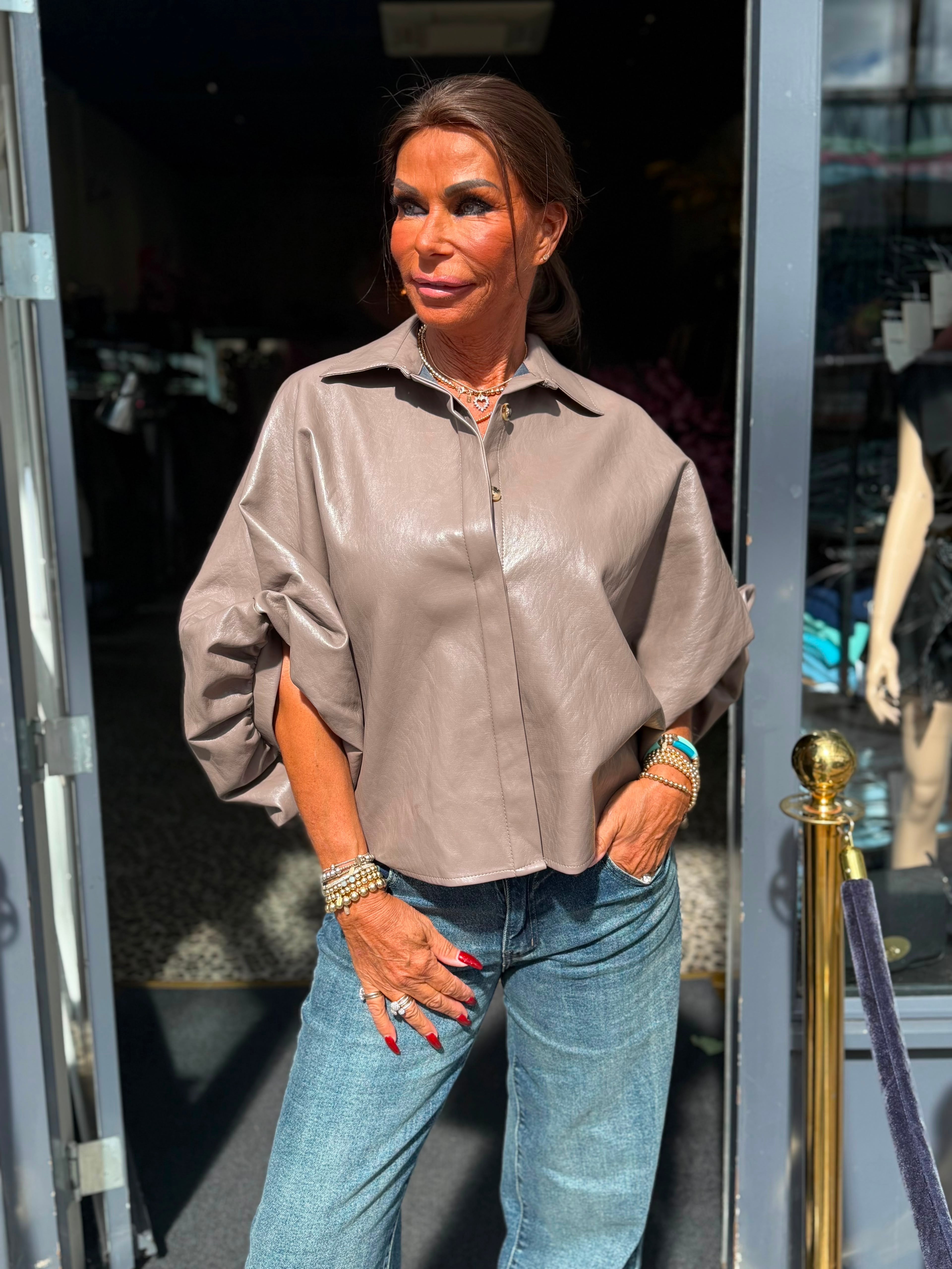 PU blouse jasje pofmouw taupe