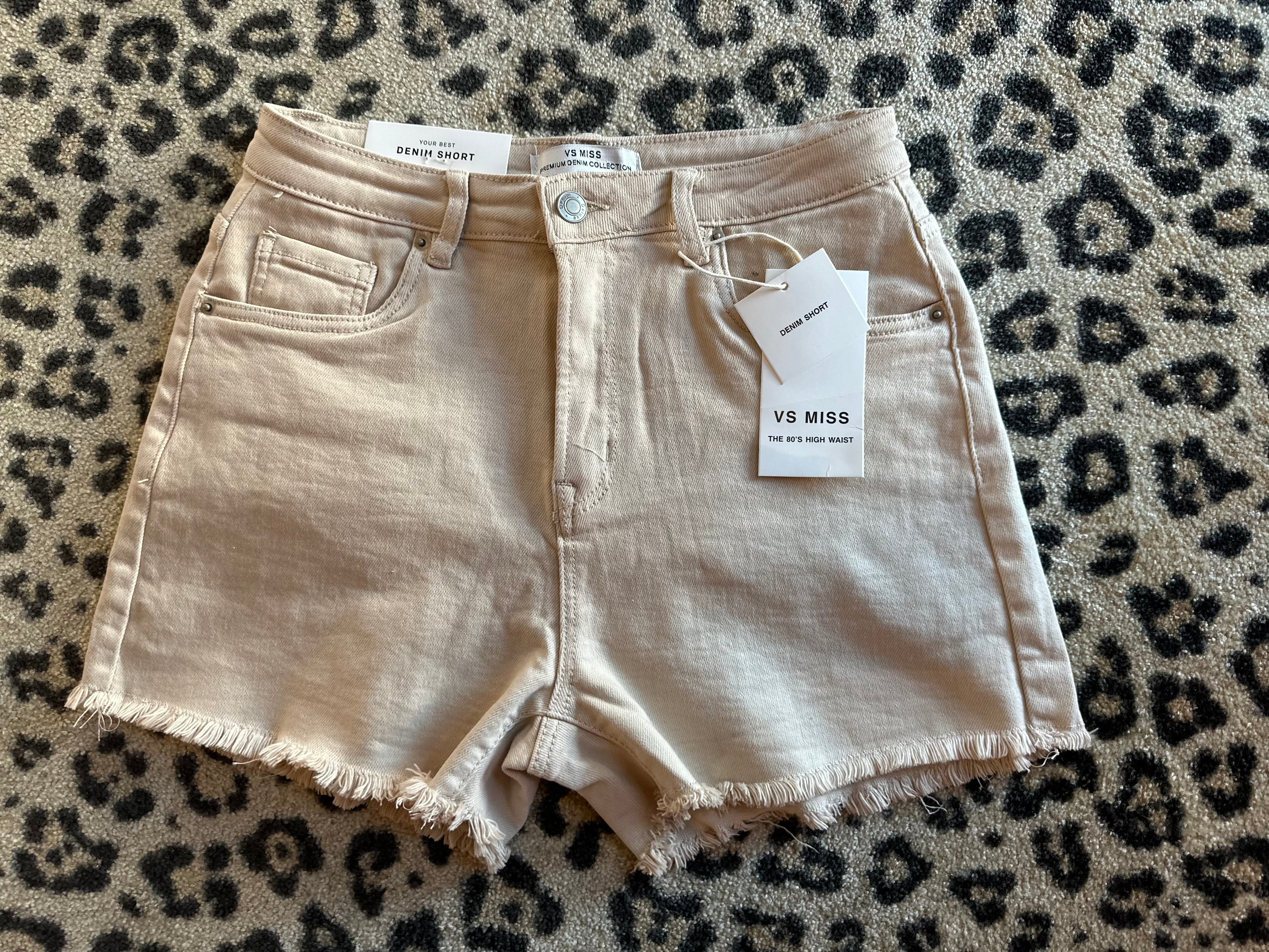 Short "Toffee" Beige