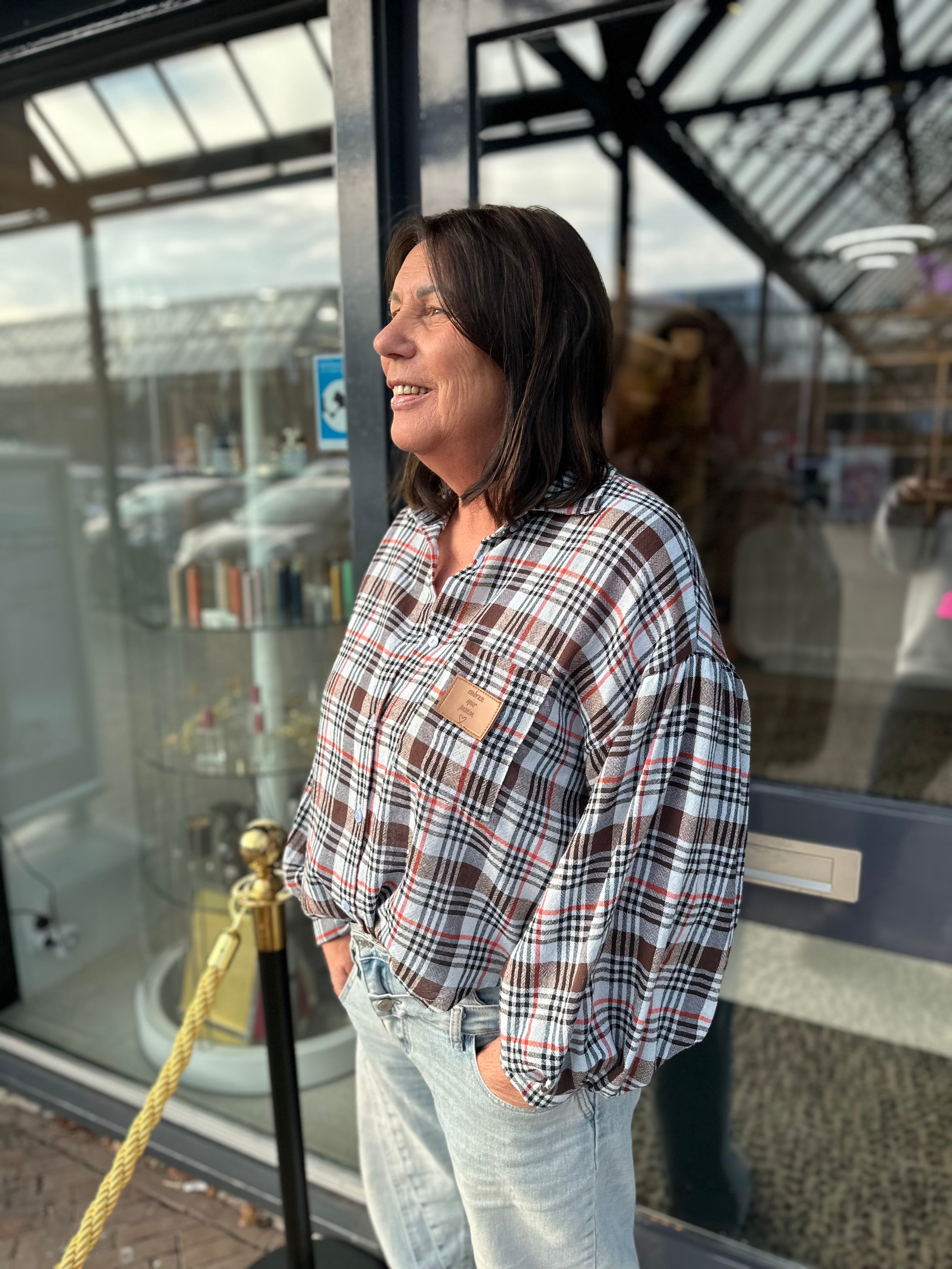 Geruite blouse "embleem"