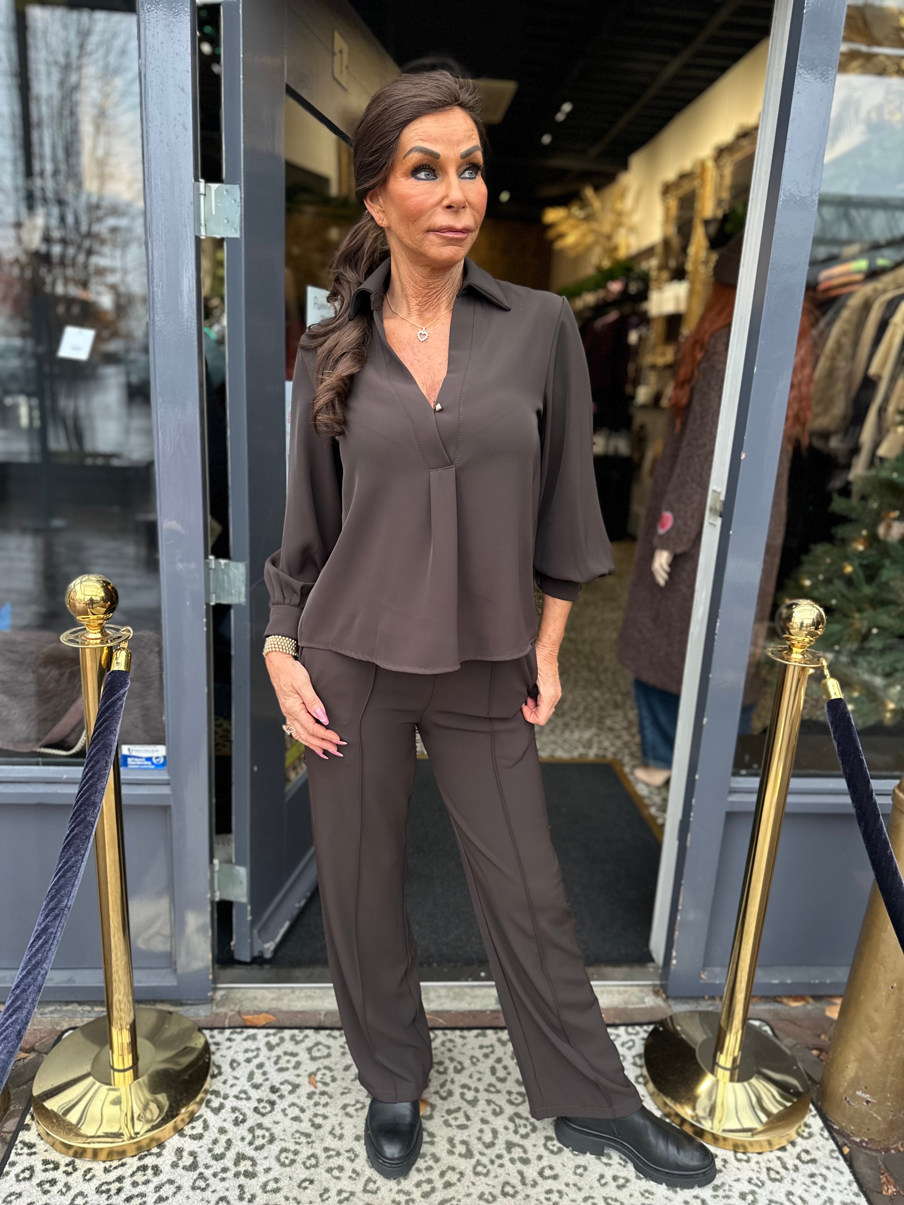 2 delig set “Miss” bruin