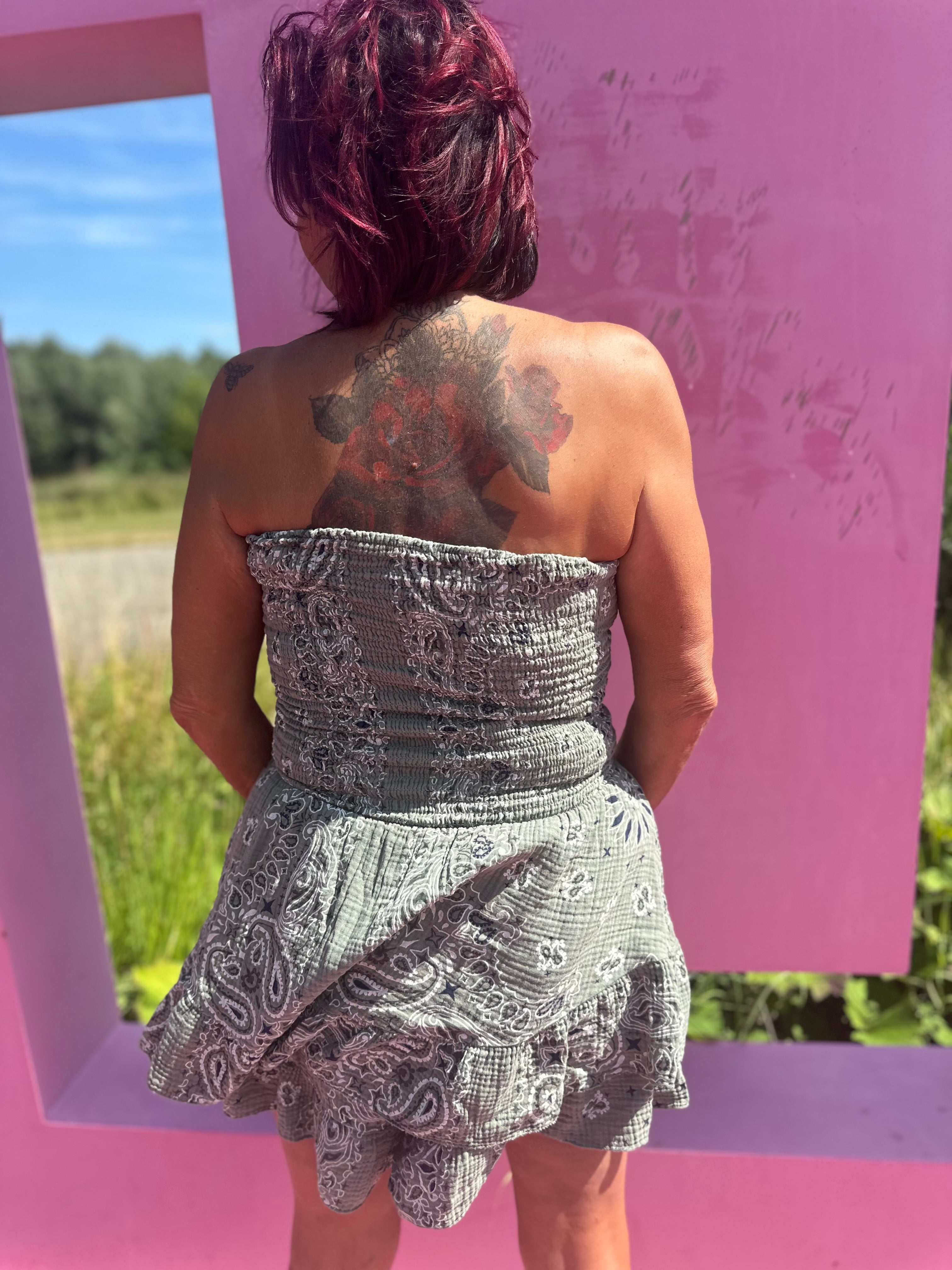 Playsuit kort "hydrofiel" print legergroen