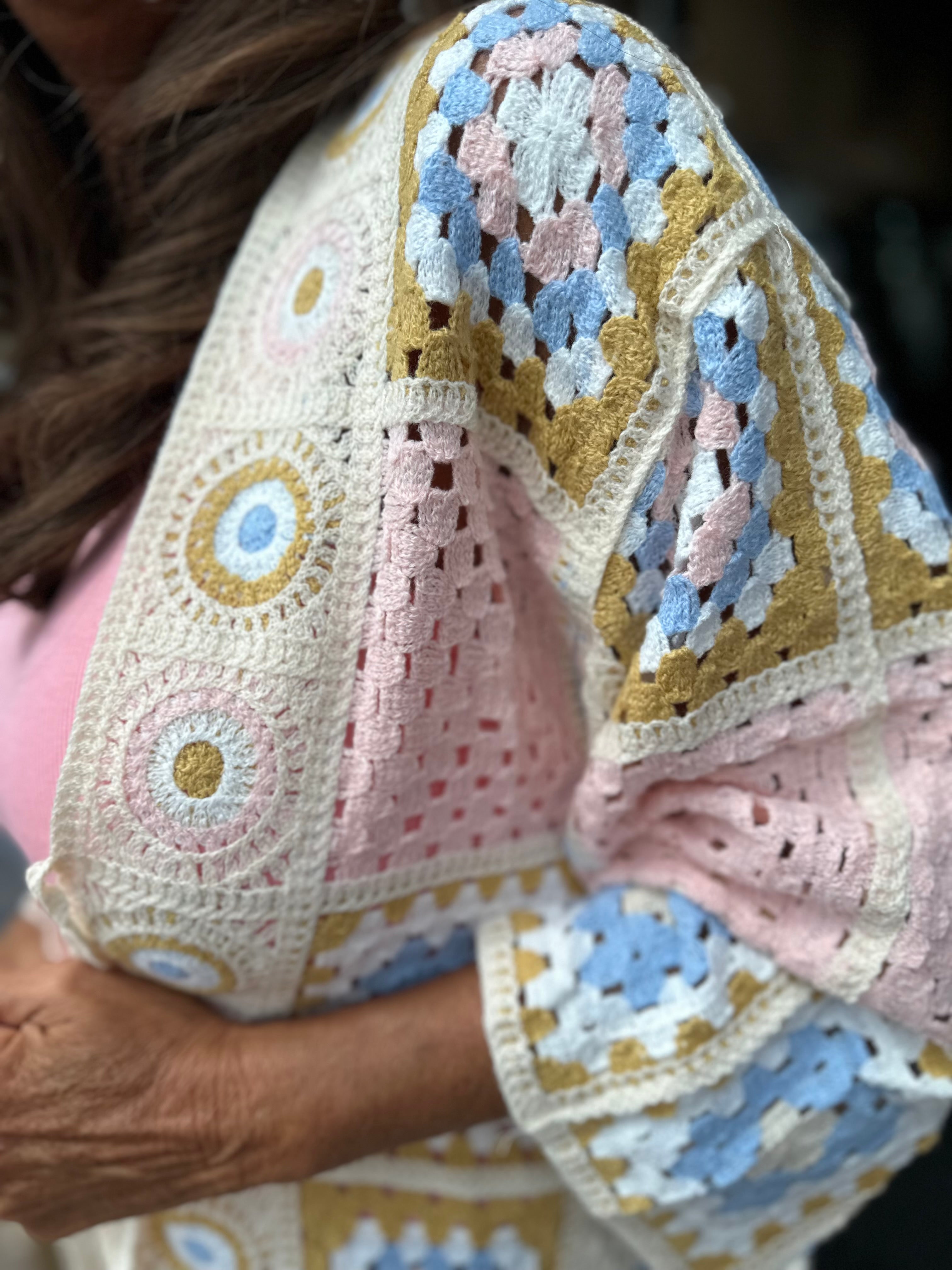 Gehaakt vest "Lilly" Roze