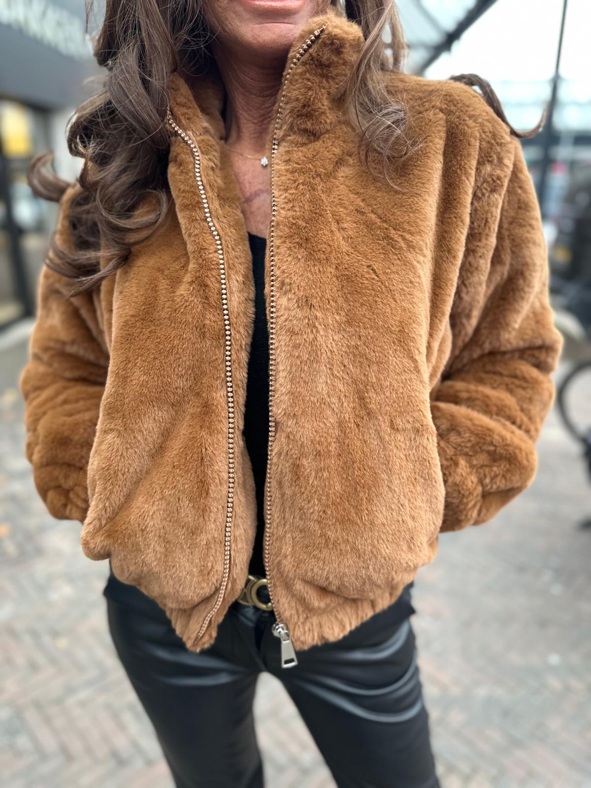 Bomber "Fake-Fur" Camel