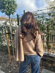 Trui met sjaal “Herfst vibes” camel