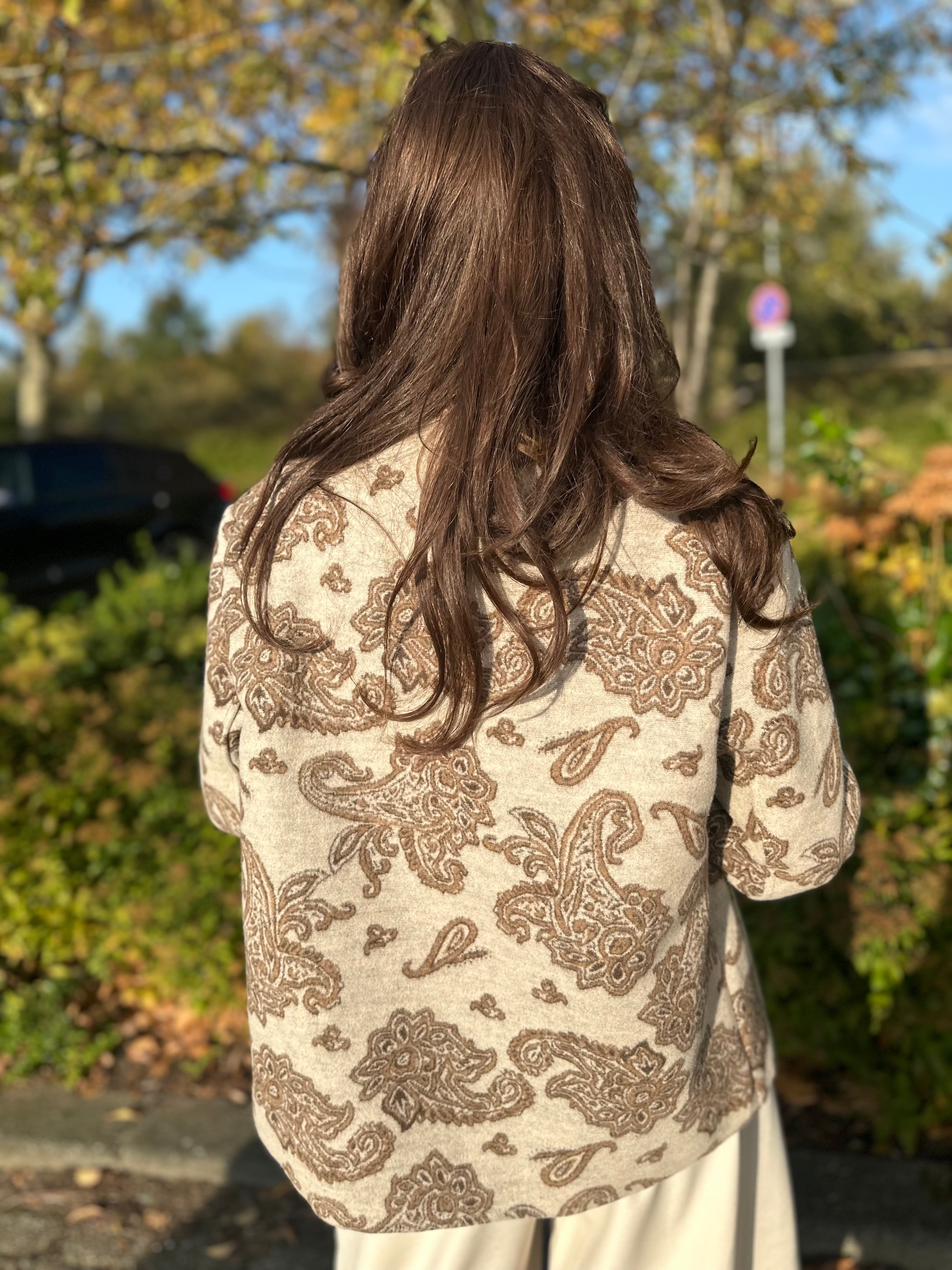 Gevoerd jasje Paisleyprint beige