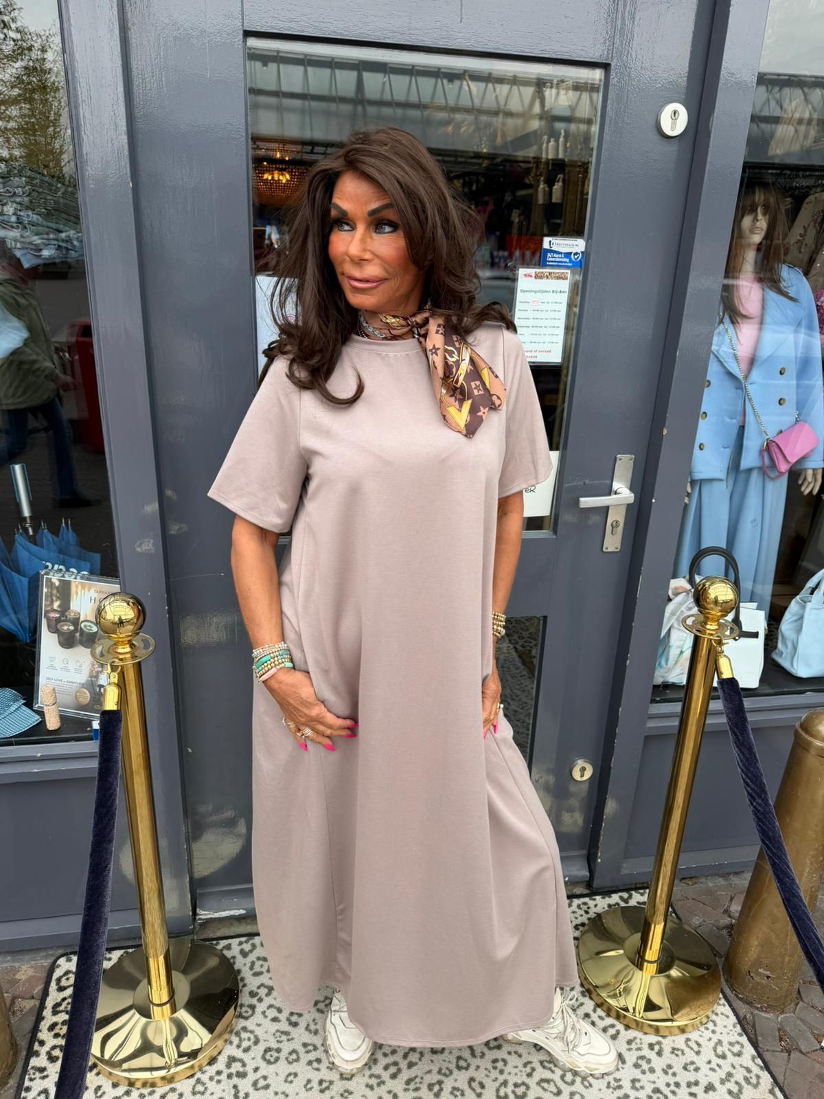 Lange jurk "every size fit" Taupe