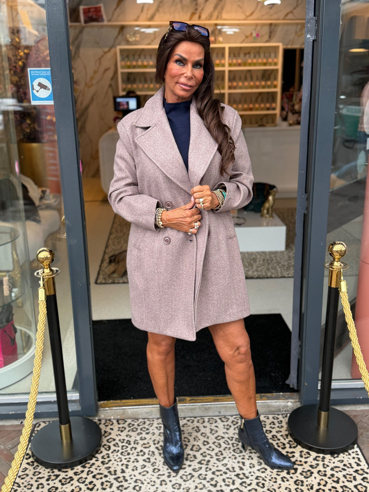 Half lange Trenchcoat "plooi" taupe