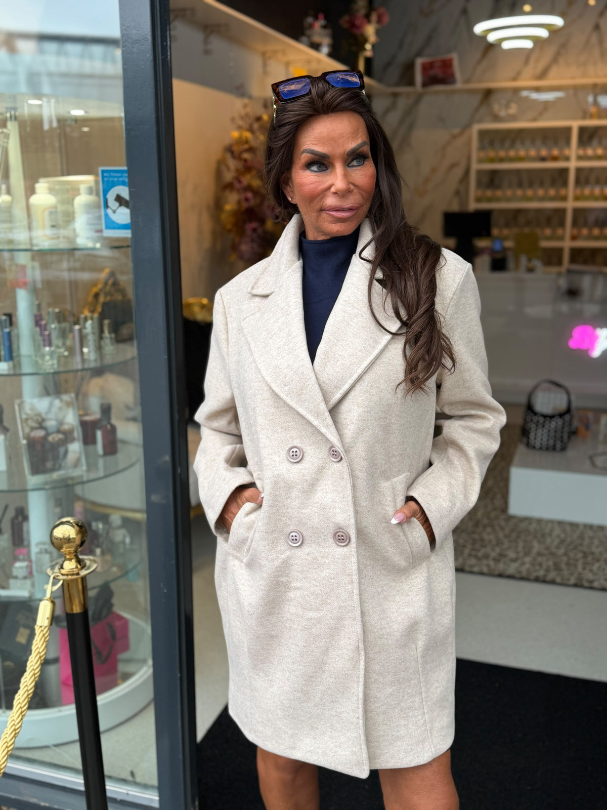 Half lange Trenchcoat "plooi" beige