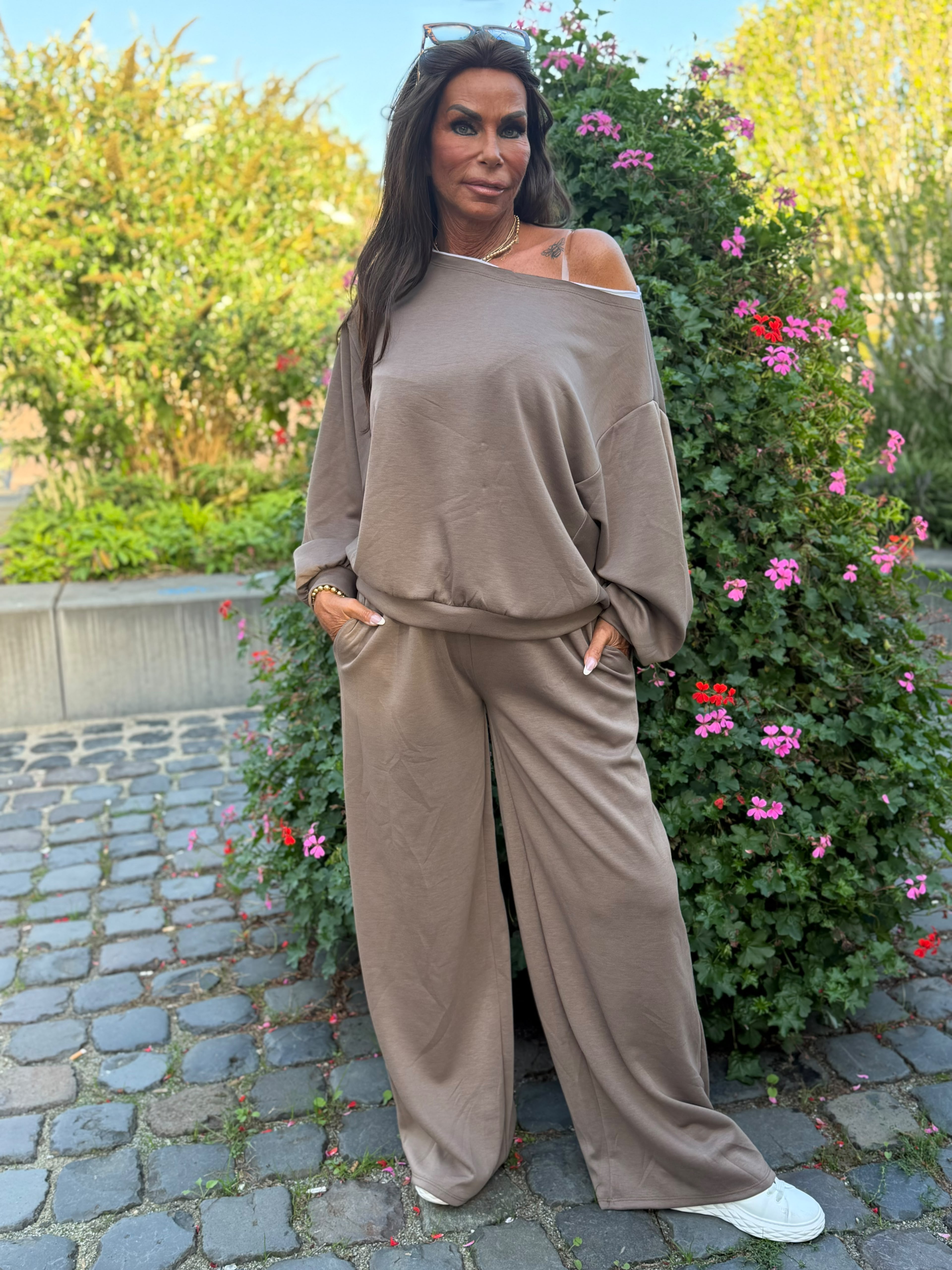 2 delig comfyset offshoulder taupe