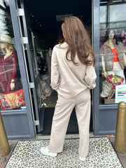 Tweedelig pak “Life” applicatie beige